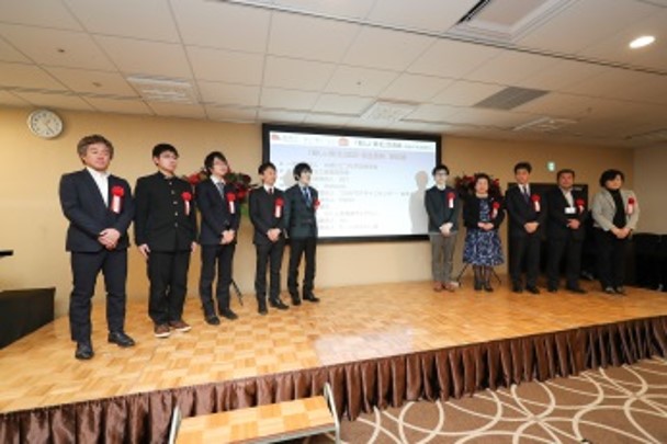 「新しい東北」復興・創生顕彰 顕彰式